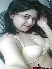 Photo 6, Chubby Desi Amateur