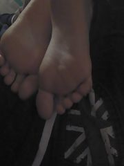 Photo 4, Sleepy gf feet (Feet