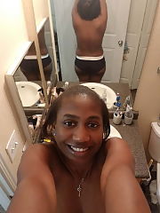 Photo 2, Ebony bitch Exposed