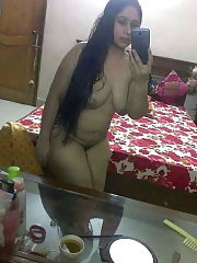 Photo 76, Bhabhi 